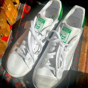 CLASSIC STAN SMITH ADIDAS SIZE 8 MENS